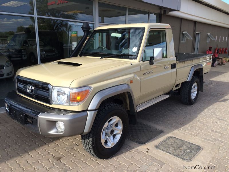 Used Toyota Land Cruiser 79 4.5D V8 P/U S/C | 2016 Land Cruiser 79 4.5D ...