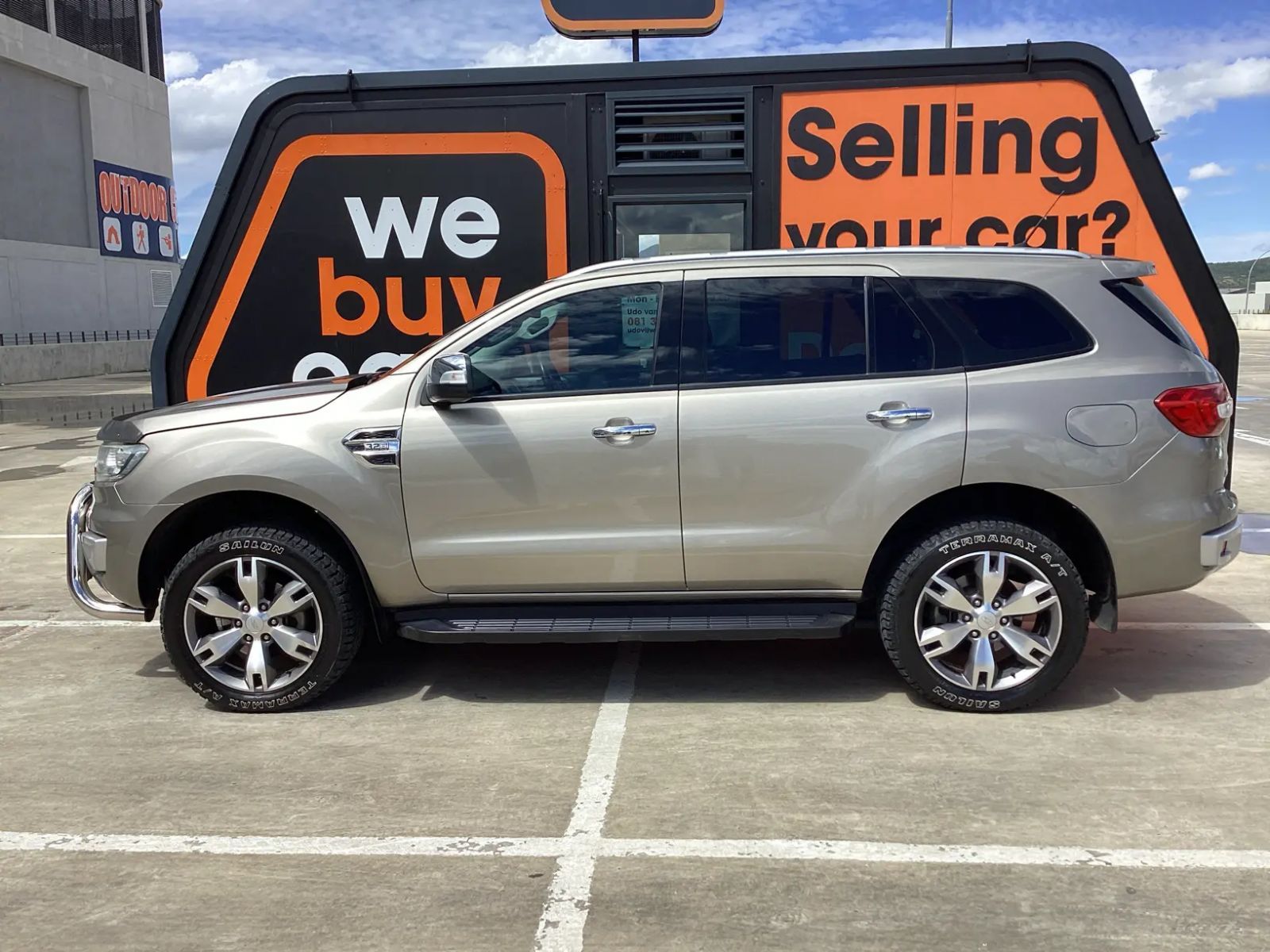 Ford Everest 3.2 TDCi XLT Auto in Namibia