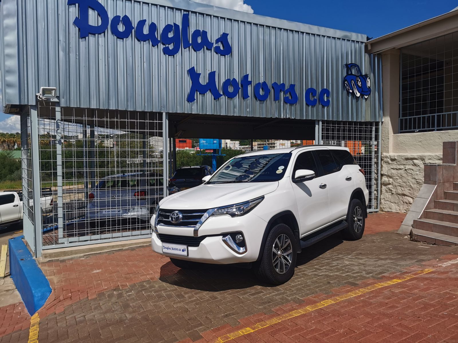 Toyota Fortuner 2.8 GD-6 A/T 2x4 in Namibia