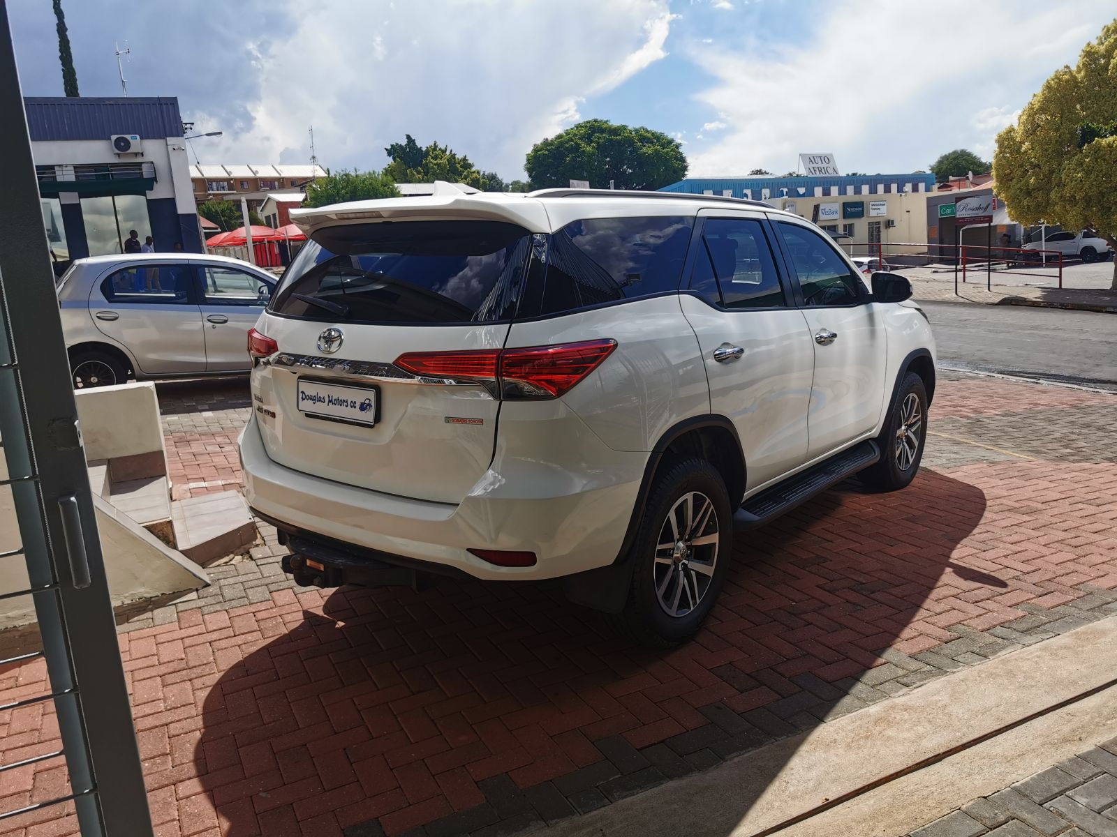 Toyota Fortuner 2.8 GD-6 A/T 2x4 in Namibia