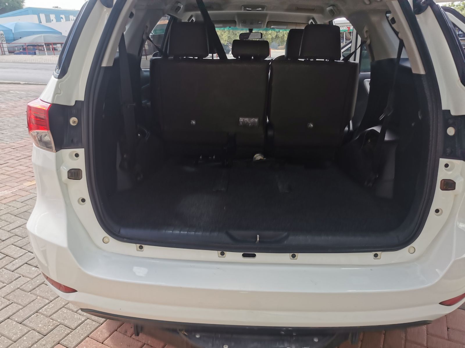 Toyota Fortuner 2.8 GD-6 A/T 2x4 in Namibia