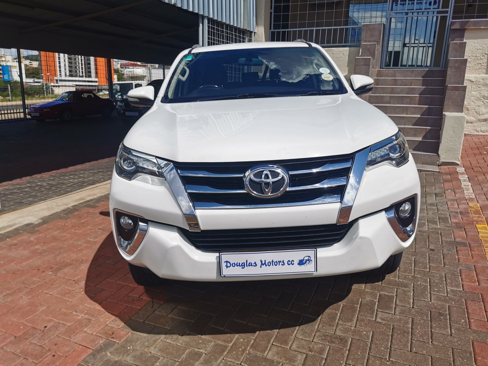 Toyota Fortuner 2.8 GD-6 A/T 2x4 in Namibia