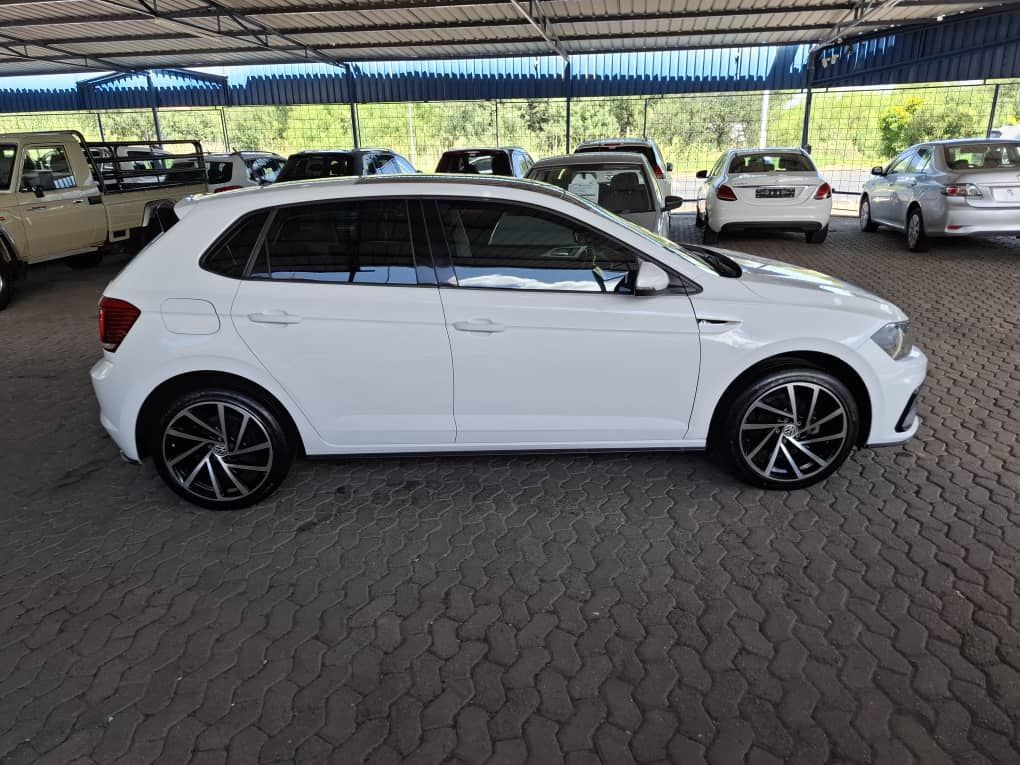 Volkswagen POLO 1.0 TSI COMFORTLINE R-LINE PACKAGE MAN in Namibia