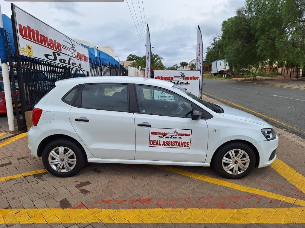 Volkswagen Polo Vivo 1.4 Trendline 5DR DEAL ASSISTANS in Namibia