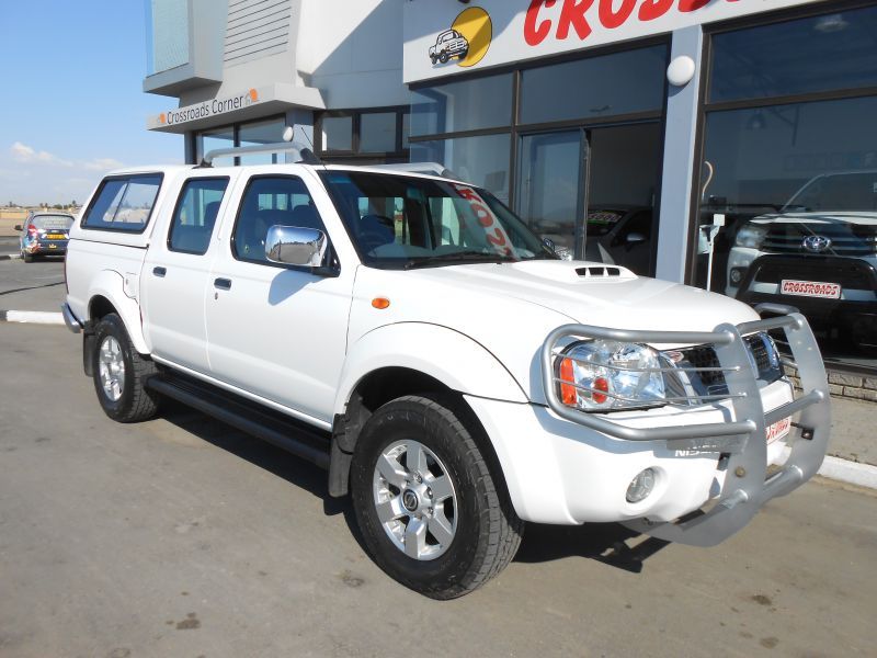 Nissan NISSAN  NP300 2.5 D/C 4X2 in Namibia