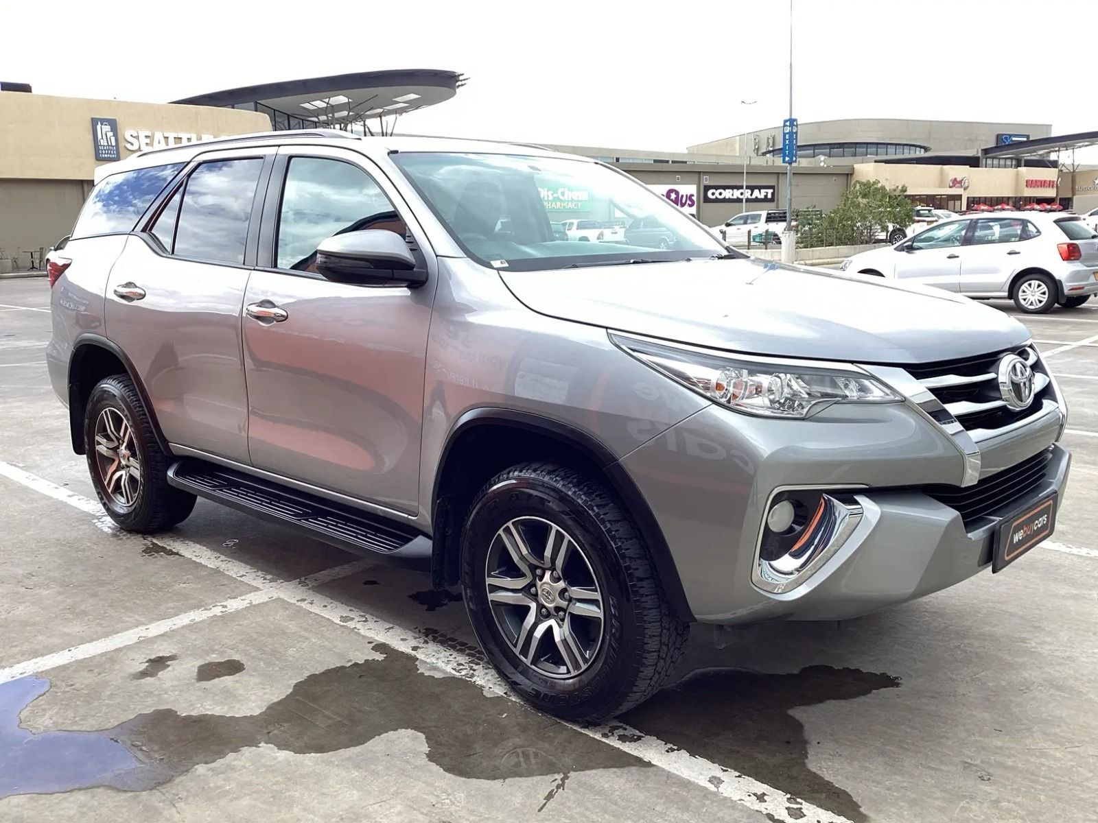 Toyota Fortuner 2.4gd-6 R/B Auto in Namibia