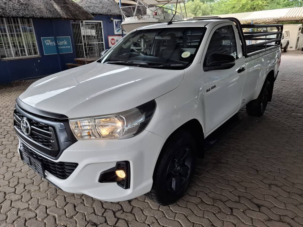 Toyota HILUX 2.4 GD6 SRX 4X4 LWB S/CAB in Namibia