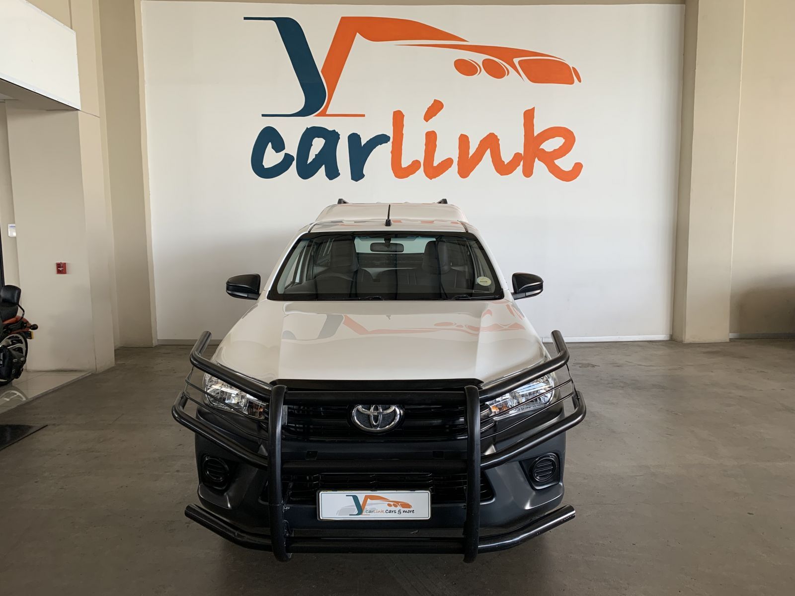 Toyota Hilux 2.0 VVTI A/C S/C LWB in Namibia