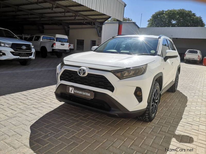 Toyota RAV4 2.0 GX CVT in Namibia