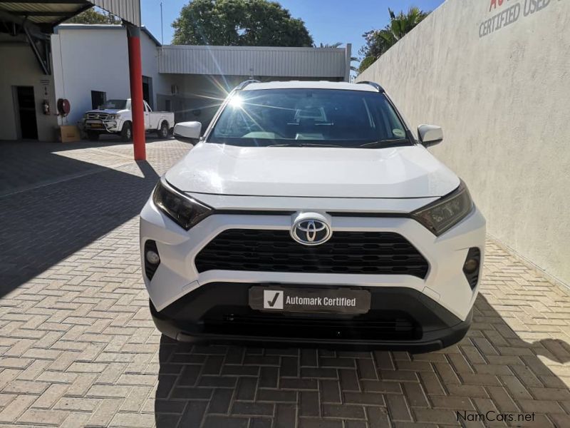 Toyota RAV4 2.0 GX CVT in Namibia