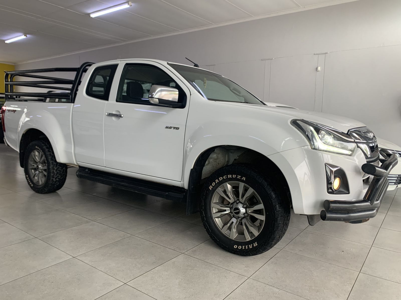 Isuzu D MAX EX/CAB 4X4 M/T 3.0 in Namibia