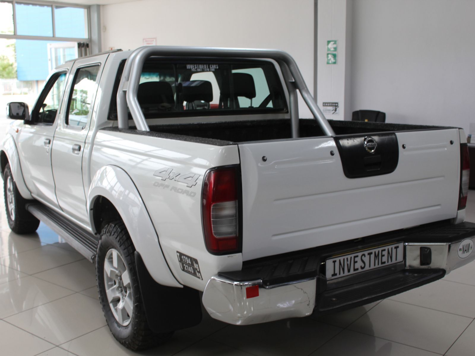 Nissan NP300 2.5 TDI D cab 4x4 in Namibia