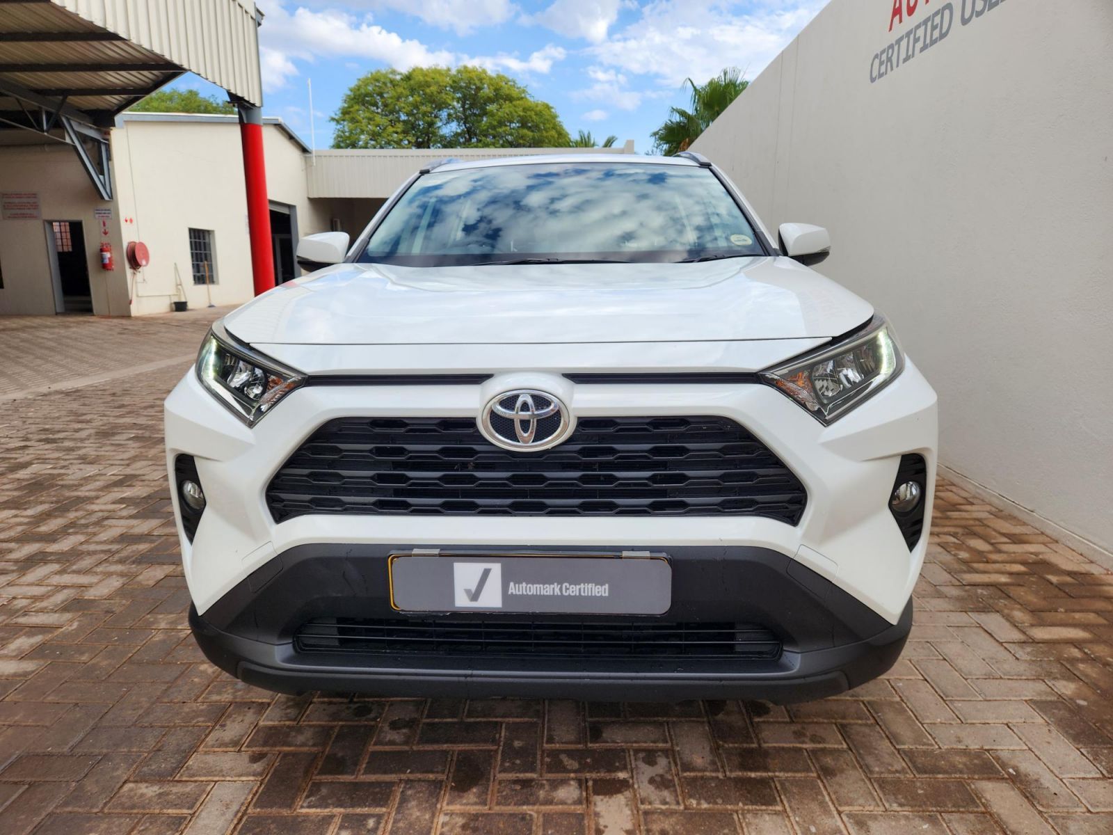 Toyota RAV4 2.0 GX MT in Namibia