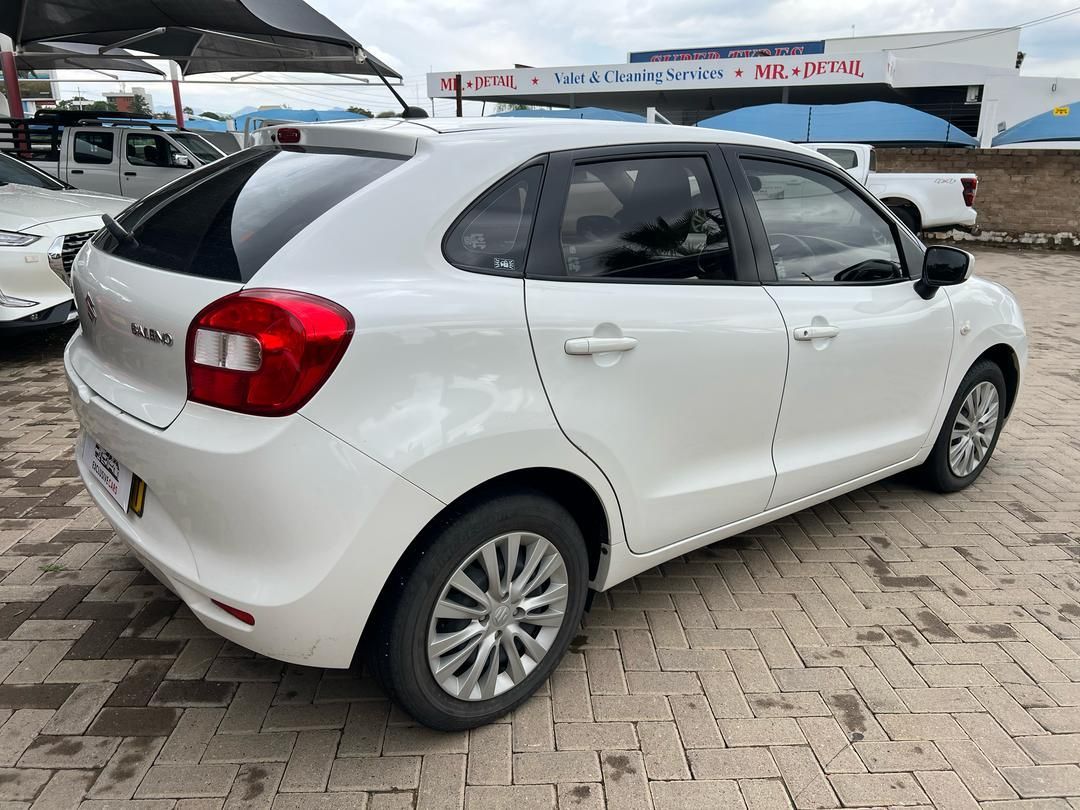 Suzuki Baleno 1.4 GL in Namibia