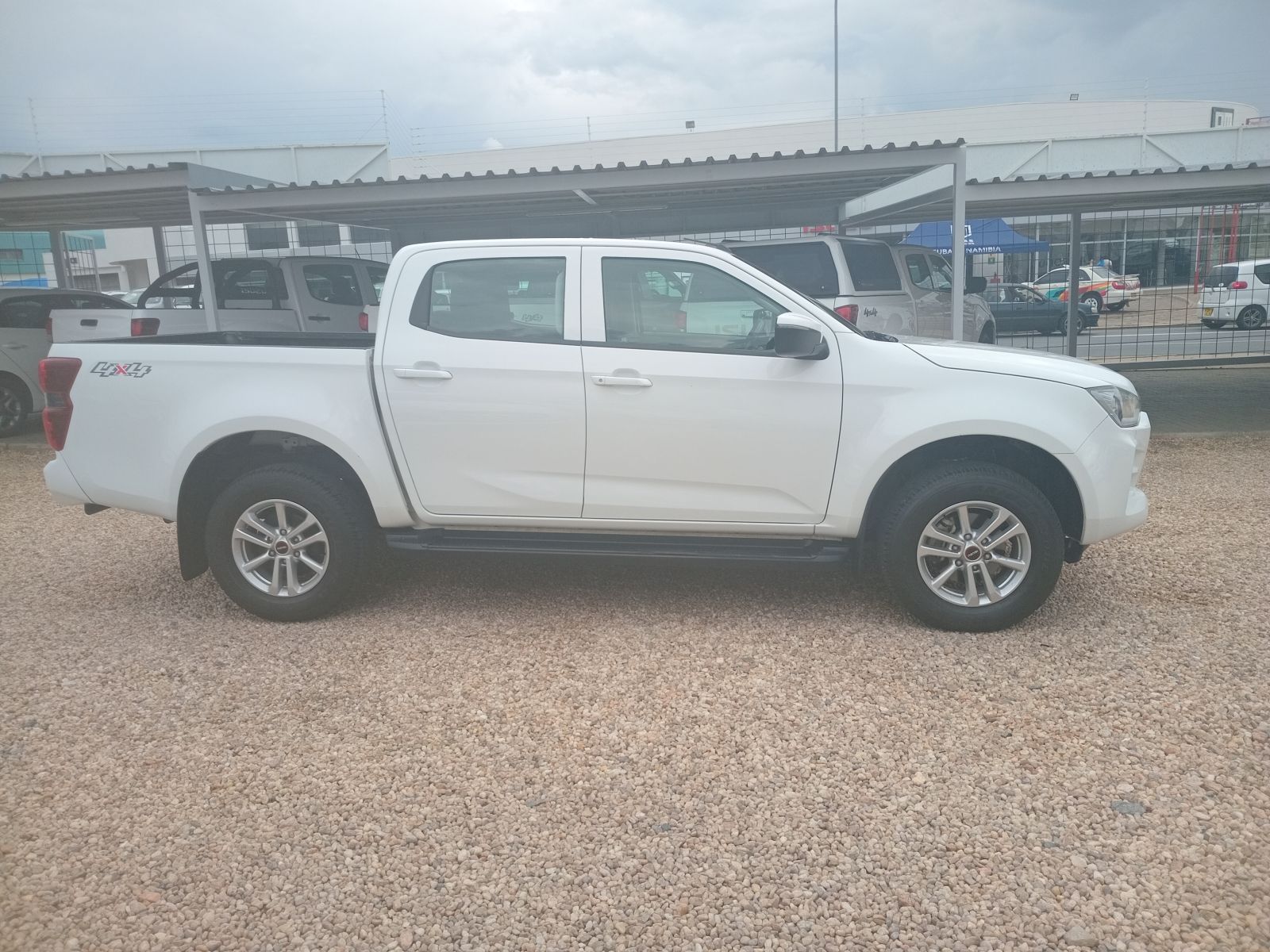 Isuzu D-MAX 1.9 4x4 LS D/CAB Auto in Namibia