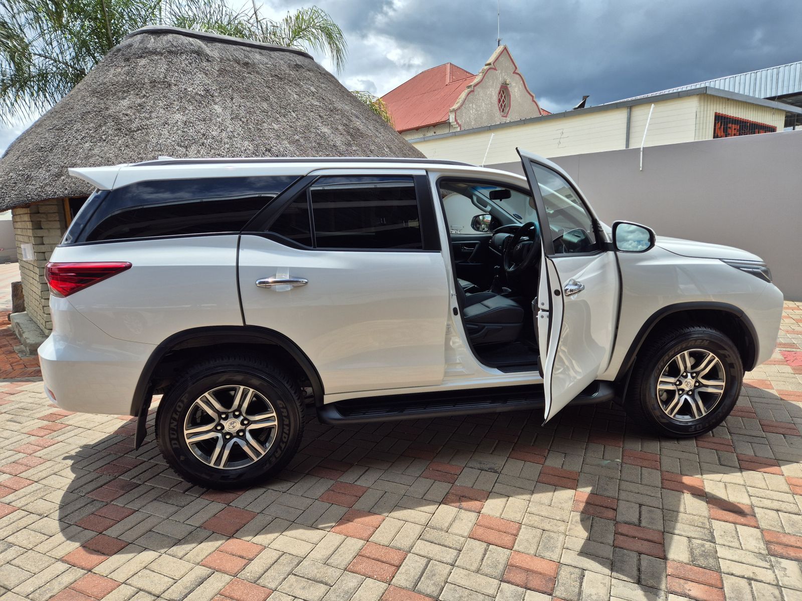 Toyota Fortuner 2.4 GD-6 4X2 Manual in Namibia