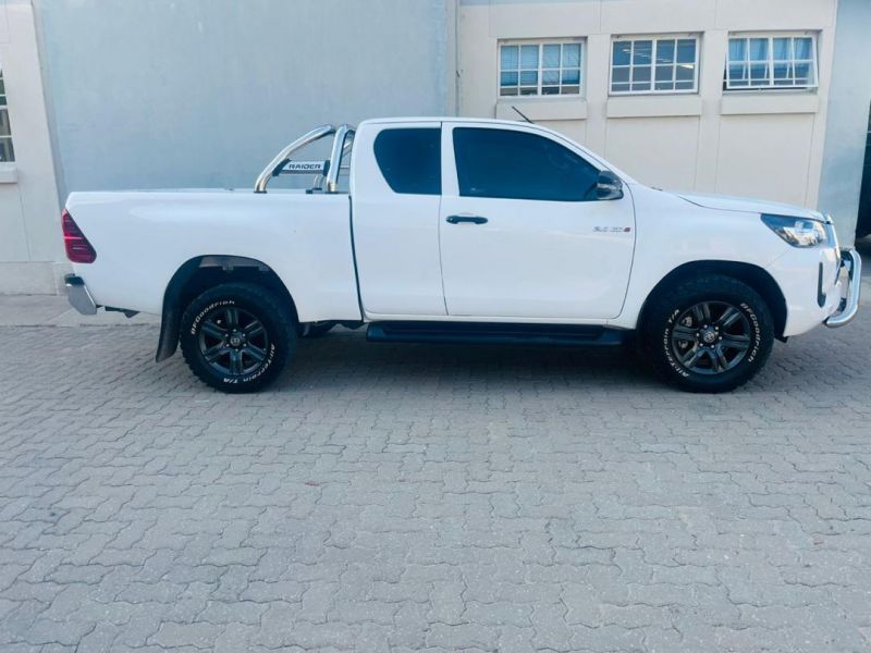 Toyota Hilux 2.4 in Namibia