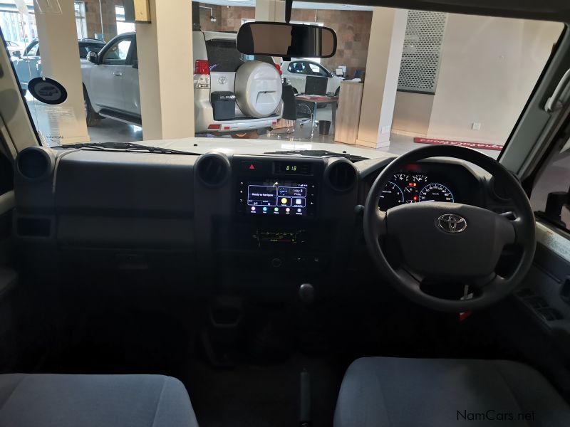 Toyota Landcruiser 76 4.5d V8 S/w in Namibia