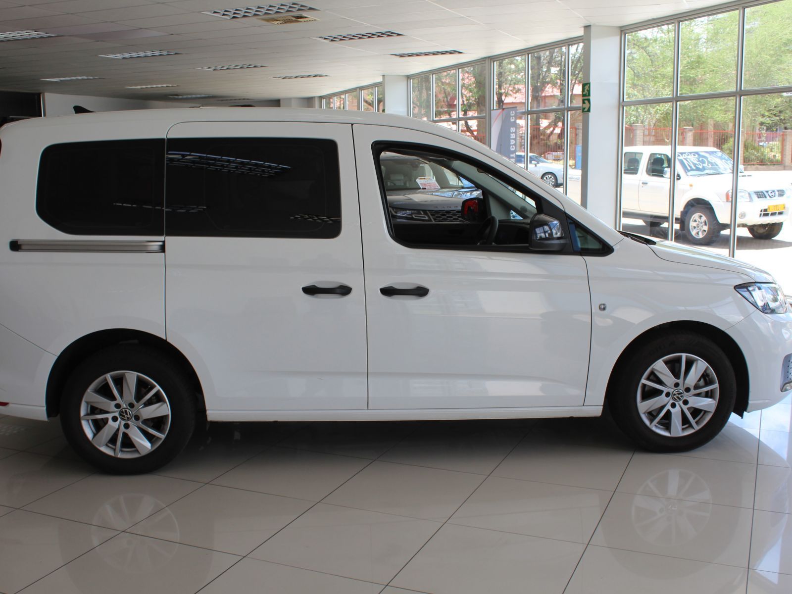 Volkswagen Caddy Kombi 7 seater 1.6i in Namibia