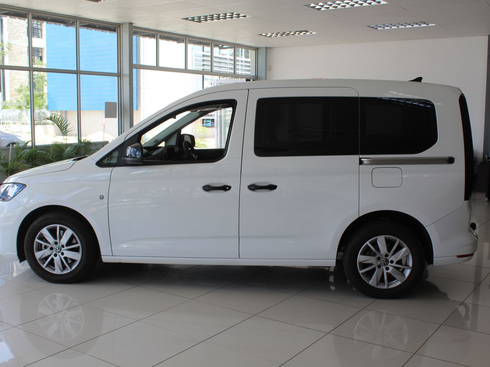 Volkswagen Caddy Kombi 7 seater 1.6i in Namibia