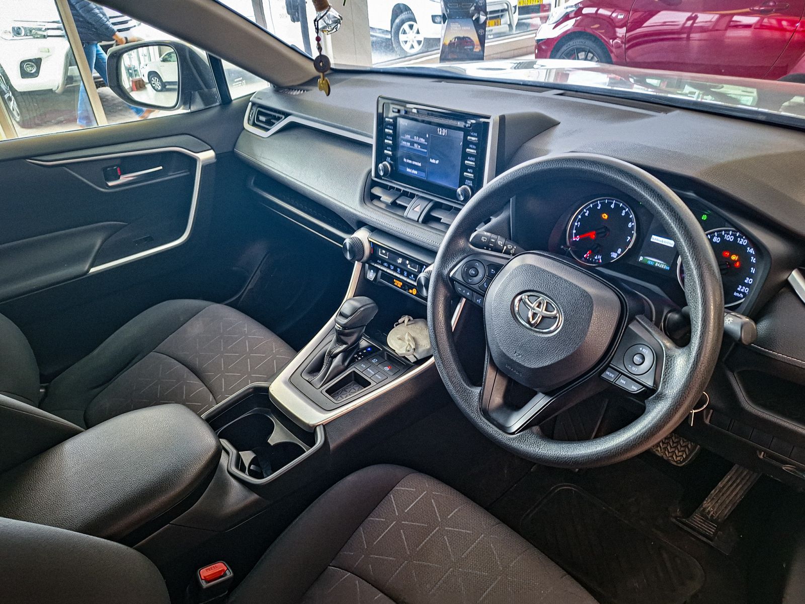 2019 Toyota Rav4 photo 5