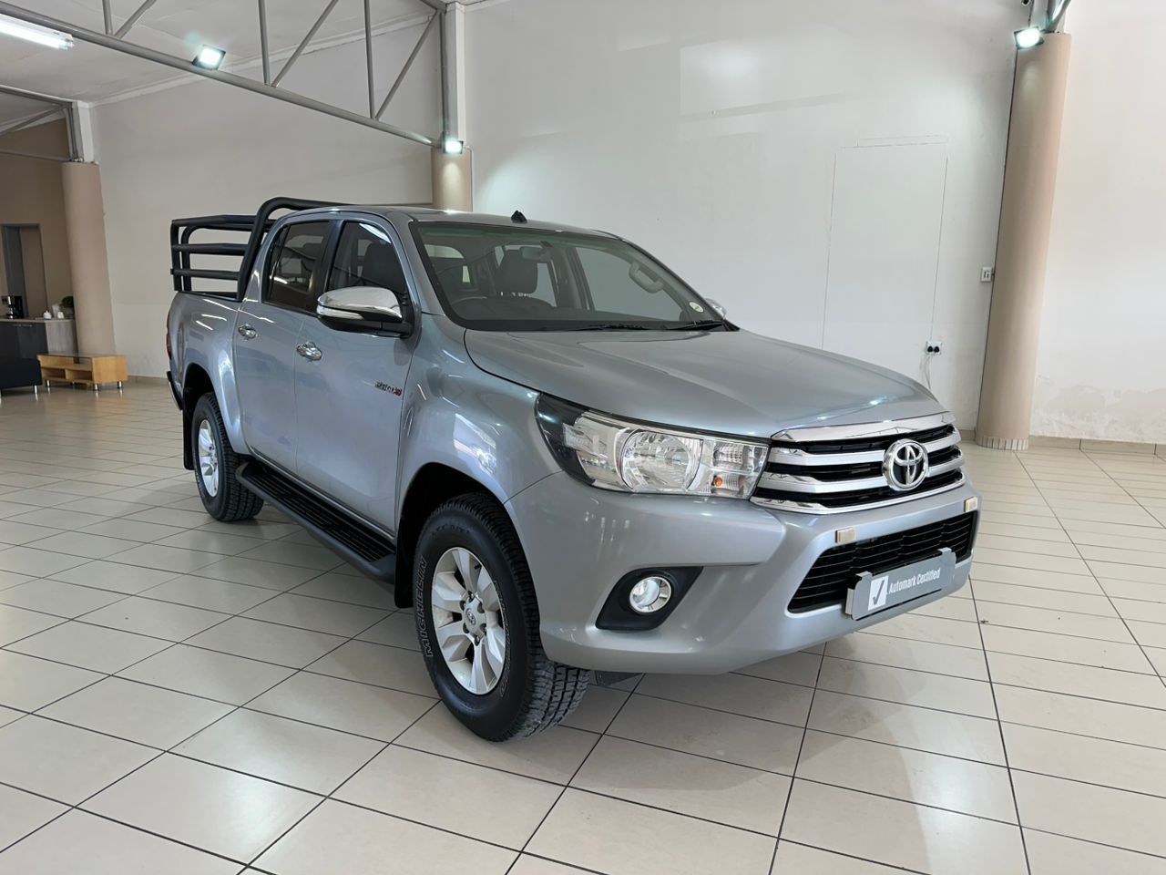 2017 Toyota Hilux photo 1