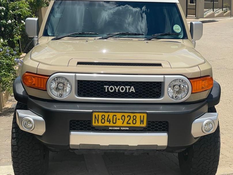 2021 Toyota FJ Cruiser photo 2