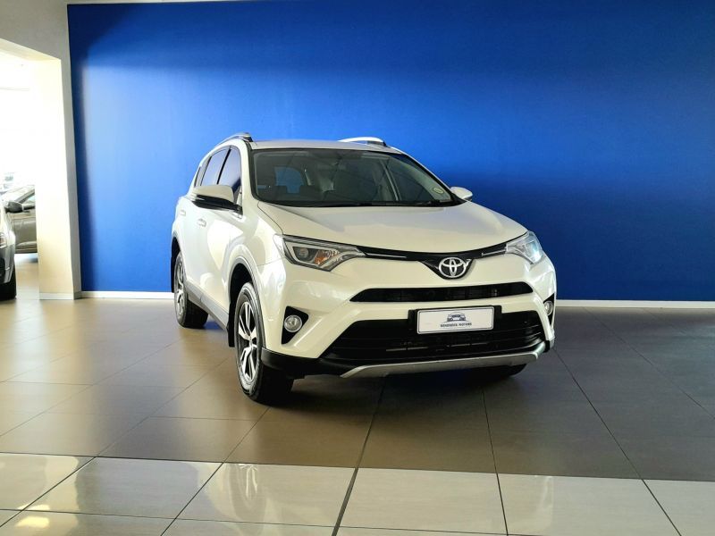 2018 Toyota Rav4 photo 1