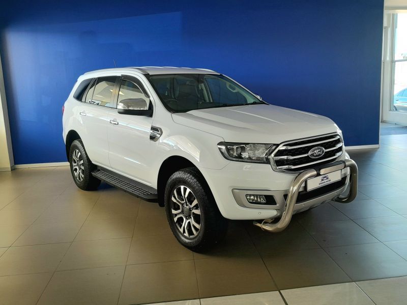2021 Ford Everest photo 2