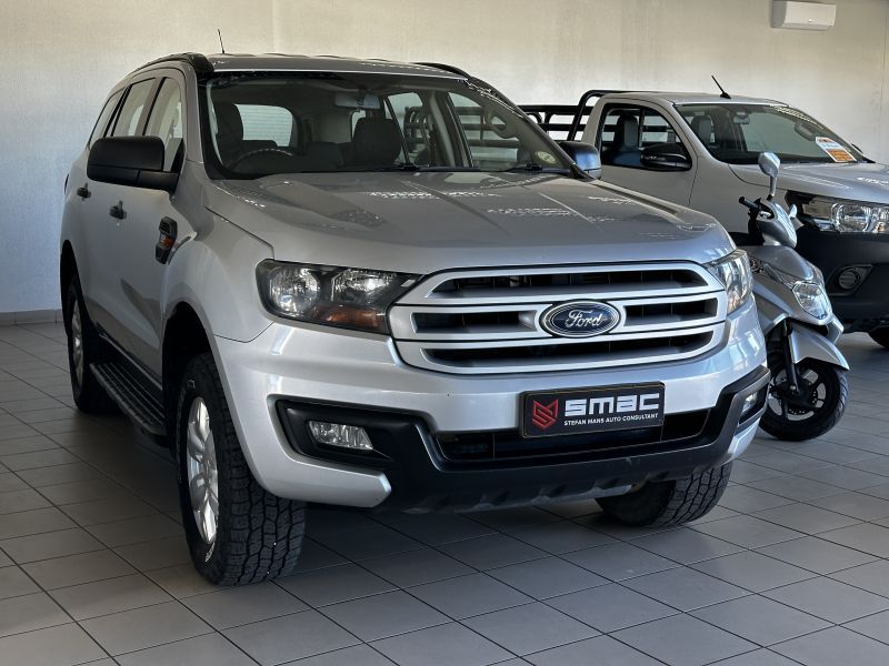 2018 Ford Everest photo 2