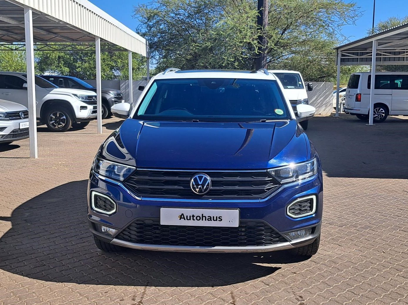 2021 Volkswagen T-Roc photo 1