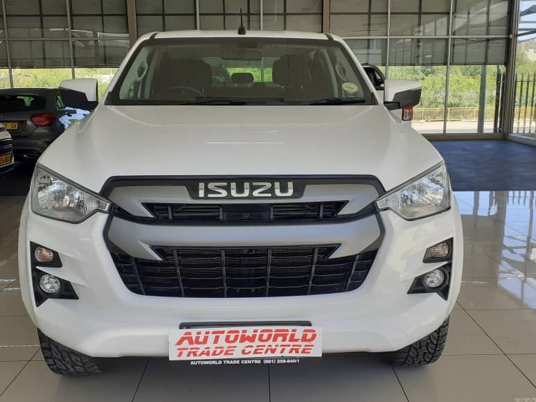 2023 Isuzu D-MAX photo 2