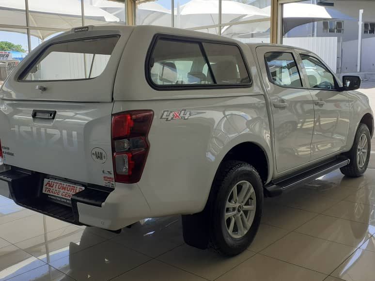 2023 Isuzu D-MAX photo 6