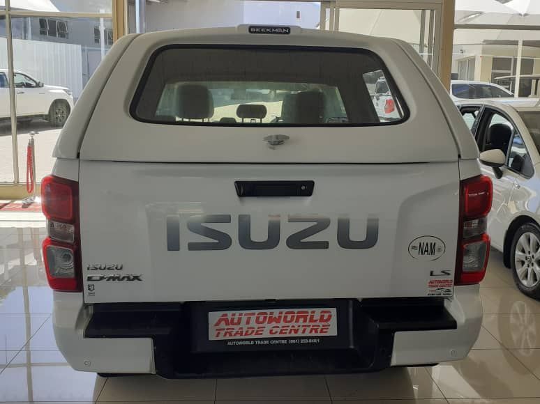 2023 Isuzu D-MAX photo 7