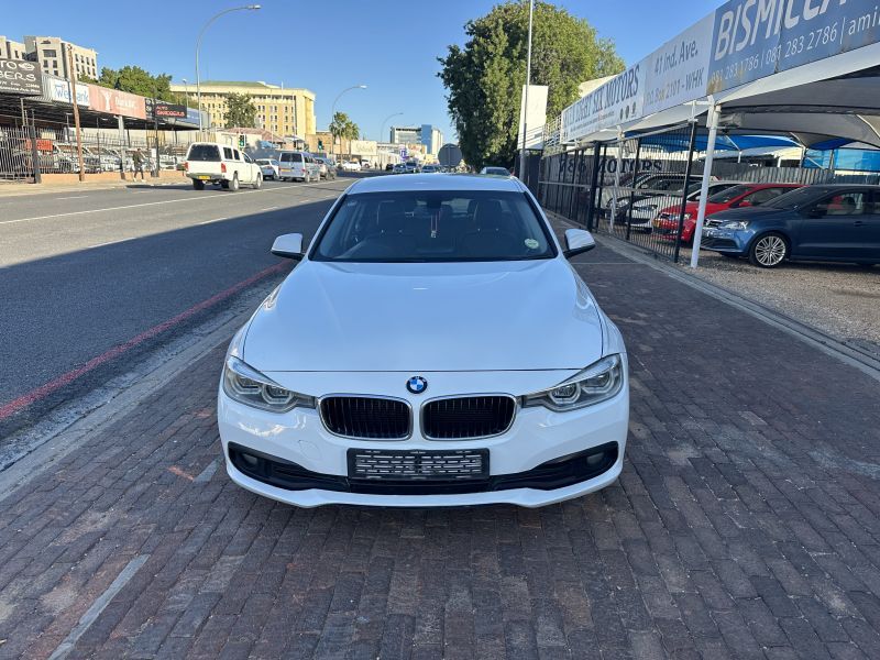 2015 BMW 3 Series photo 2